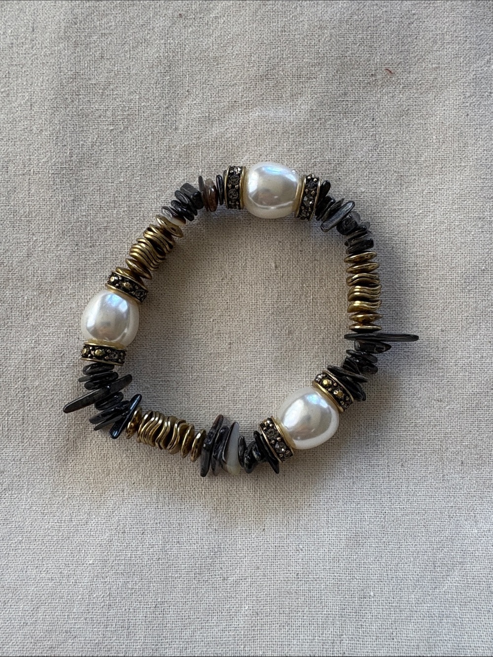 Gold & Black Beaded Bracelet with Pearl Accents